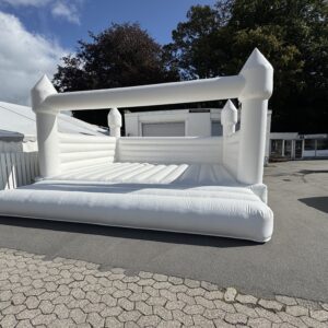 Hvid Slots-Hoppeborg – Den Ultimative Attraktion Til Din Fest